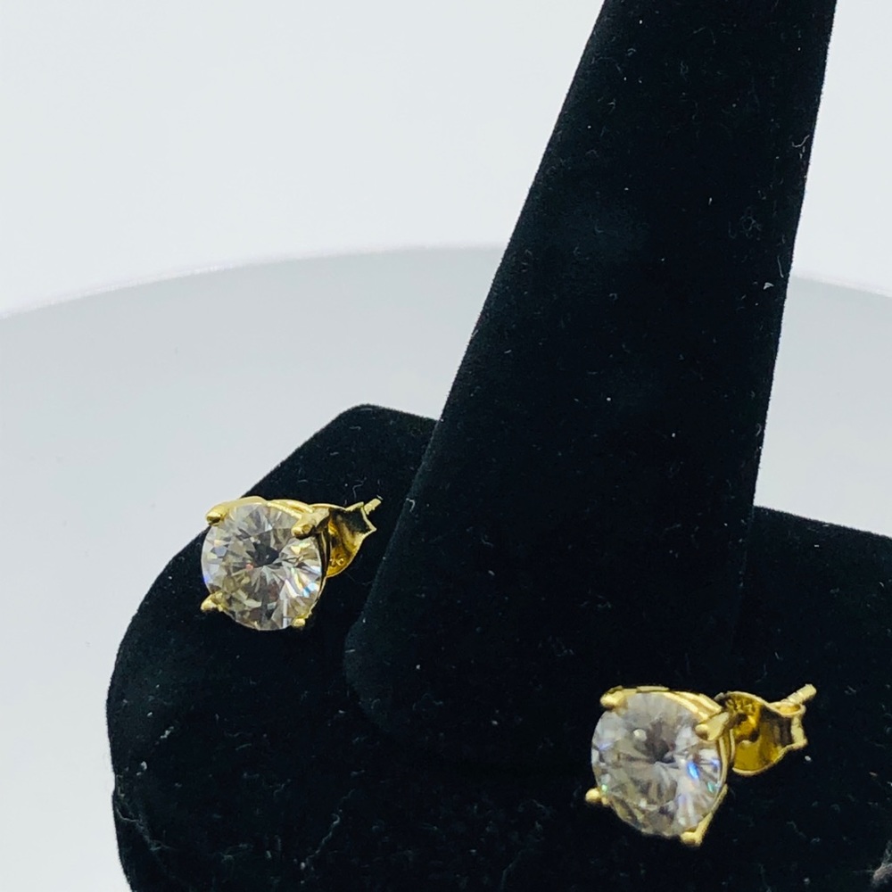 4 tcw D, VVS1 Moissanite Stud Earrings - Picture 8 of 16